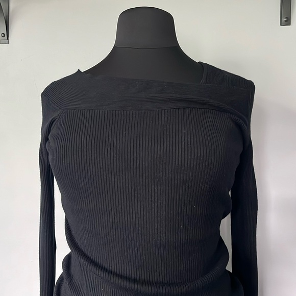 Donna Karan Boatneck Black Knit Lightweight Ribbed Sweater size M - Picture 4 of 13